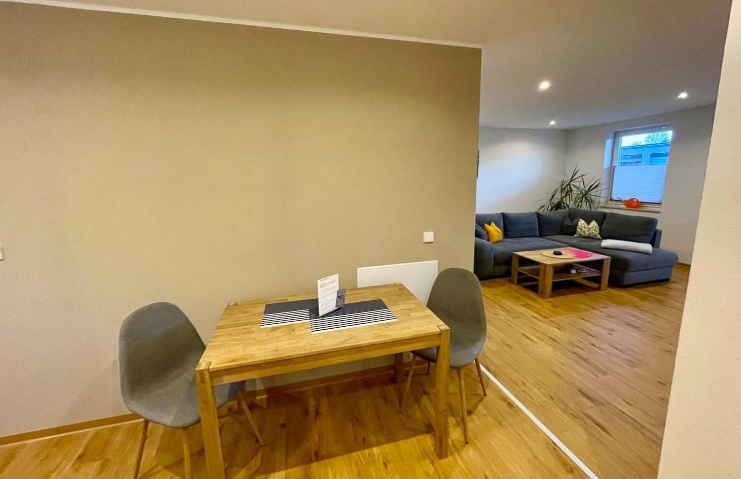 Stadtoase Geraeumige Gaestewohnungen Mit Balkon, Komfort, Modernitaet Und Ruhe, Fuer Monteure Geeignet, Free Wifi Frankenberg المظهر الخارجي الصورة