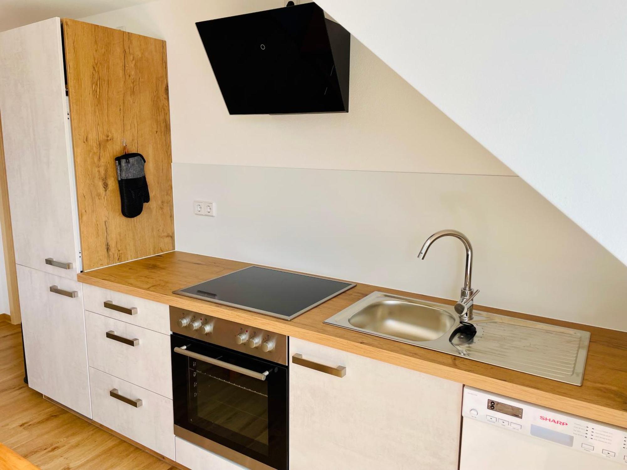 Stadtoase Geraeumige Gaestewohnungen Mit Balkon, Komfort, Modernitaet Und Ruhe, Fuer Monteure Geeignet, Free Wifi Frankenberg المظهر الخارجي الصورة