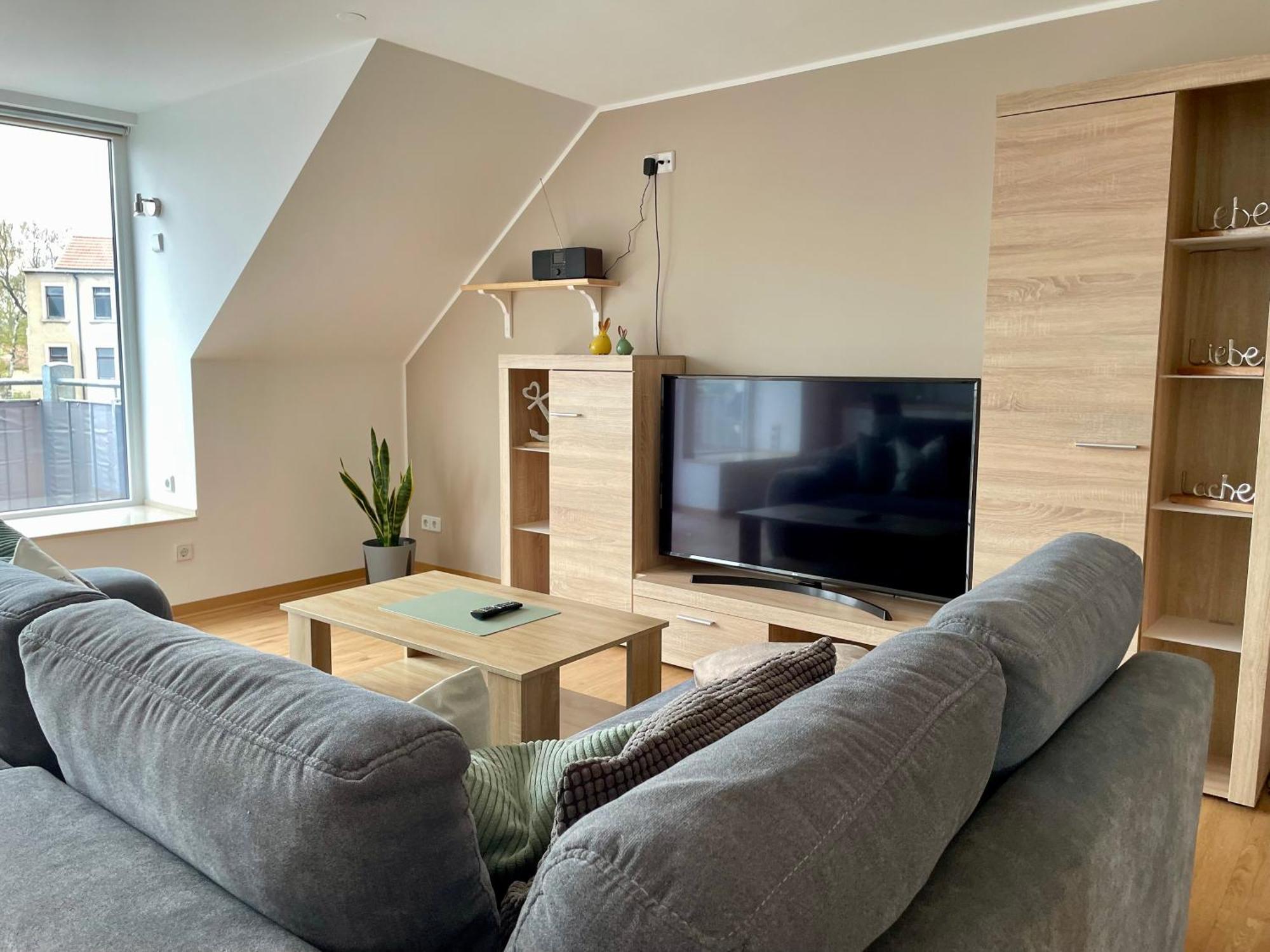 Stadtoase Geraeumige Gaestewohnungen Mit Balkon, Komfort, Modernitaet Und Ruhe, Fuer Monteure Geeignet, Free Wifi Frankenberg المظهر الخارجي الصورة
